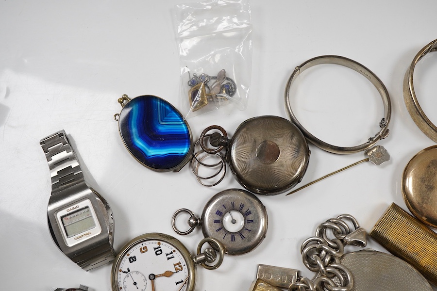 A quantity of assorted collectables, including a boxed Cartier handbag mirror, WWI medals, a plated belt, a Scottish silver and hardstone brooch, a silver hinged bangle, assorted costume jewellery, 925 bracelets, silver